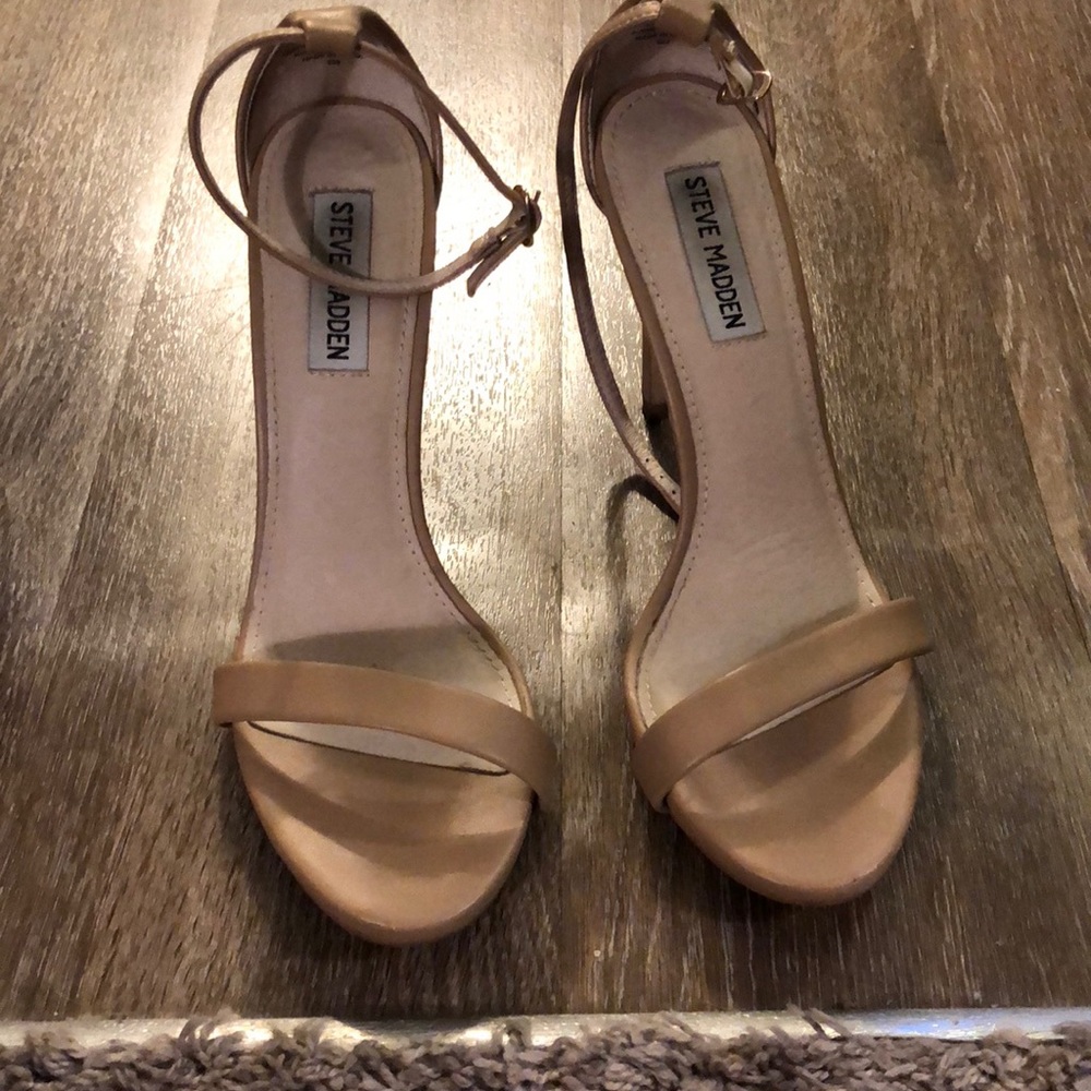 Steve Madden short heels